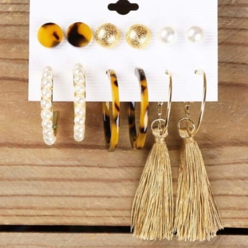 Earring Bundle 6 Pairs Gold Tone, Tassel, Button, New Never Worn